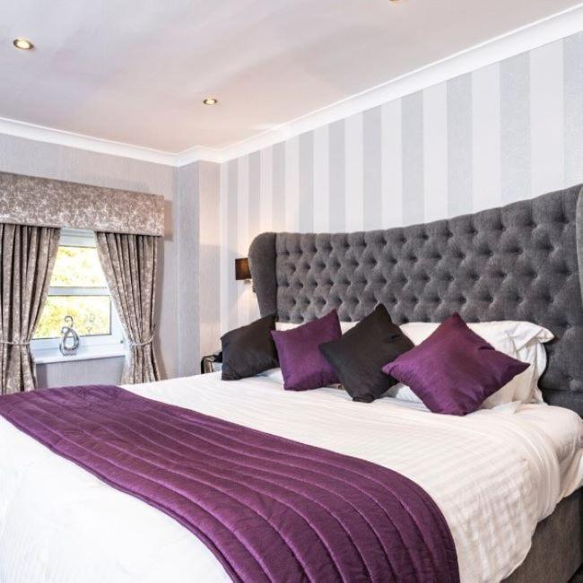 Borough Arms Hotel Ньюкасл-андер-Лайм Екстер'єр фото